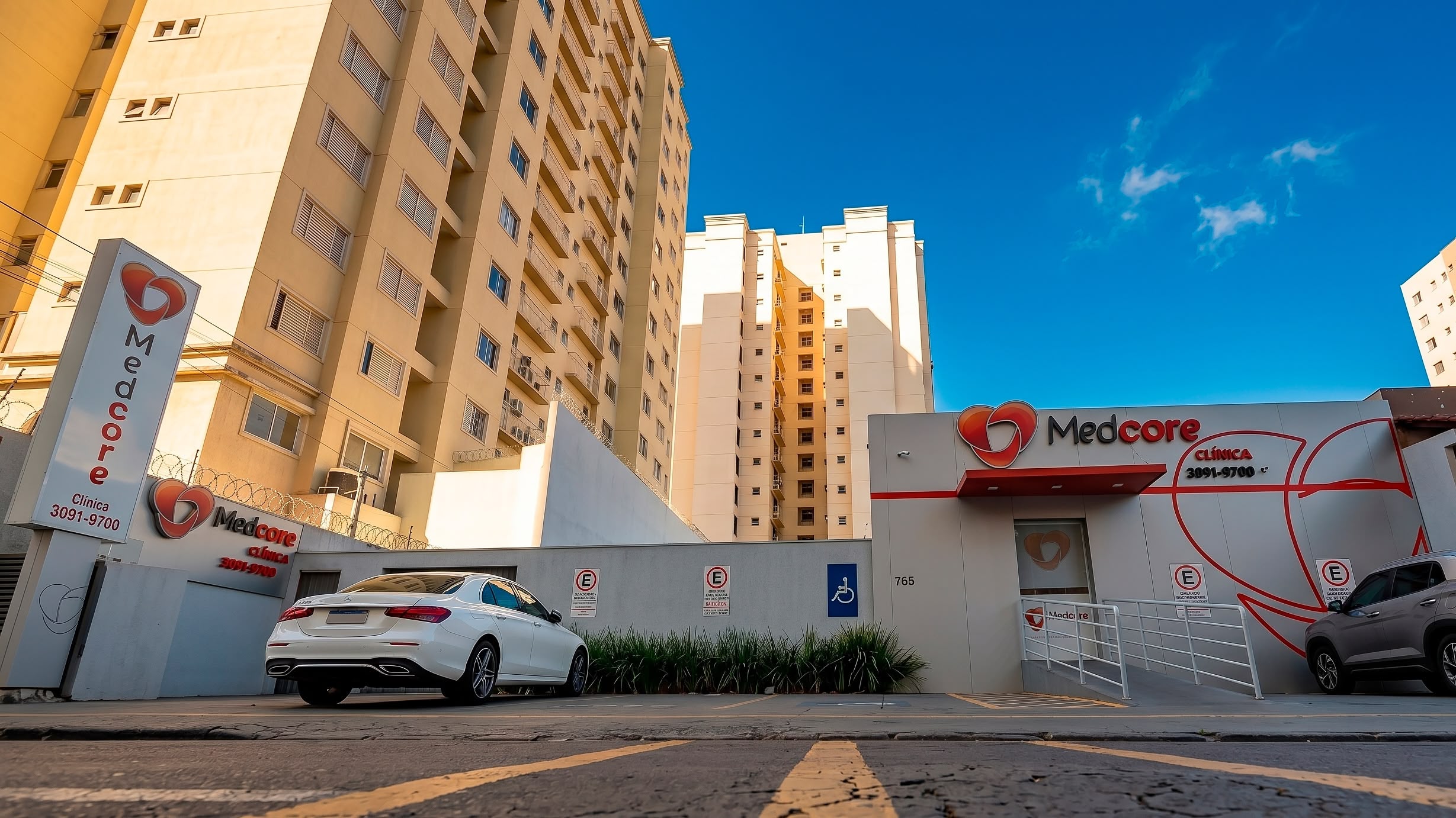 Fachada da Medcore no Setor Bueno em Goiânia